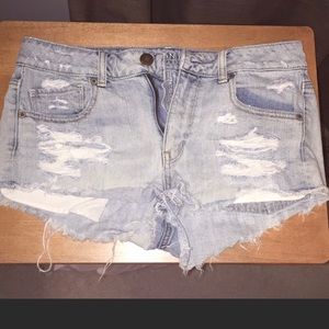 light Washed American eagle jean shorts